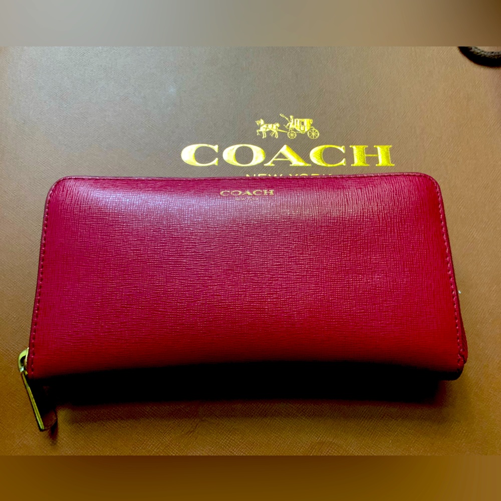 Coach Accordion Wallet - Saffiano Leather - Pink